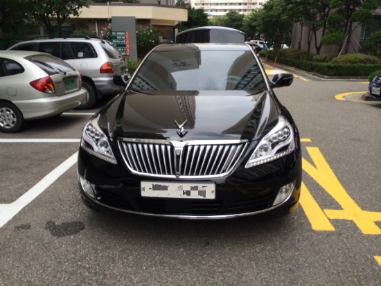 [에쿠스 출고] 블랙 컬러를 마음껏 소화하는 최고급 세단