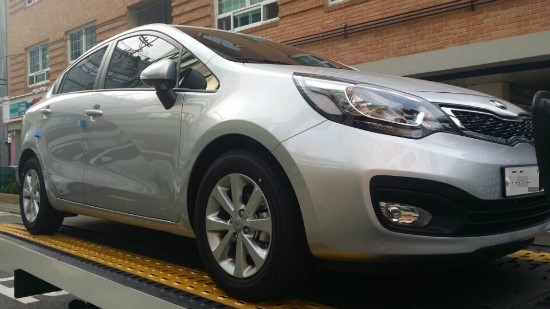 [프라이드 인계] 새로운 디자인과 소형차의 자존심